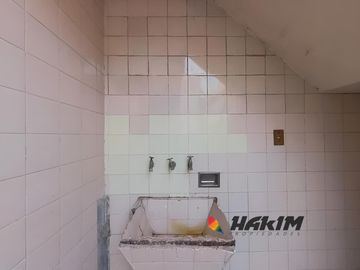 Excelente PH en Parque Chass - 4 amb con garage balcón  y terraza . Gran potencial !!