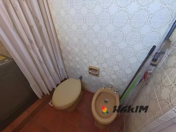 Excelente PH en Parque Chass - 4 amb con garage balcón  y terraza . Gran potencial !!