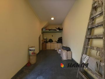 Excelente PH en Parque Chass - 4 amb con garage balcón  y terraza . Gran potencial !!