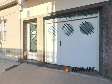 Excelente PH en Parque Chass - 4 amb con garage balcón  y terraza . Gran potencial !!