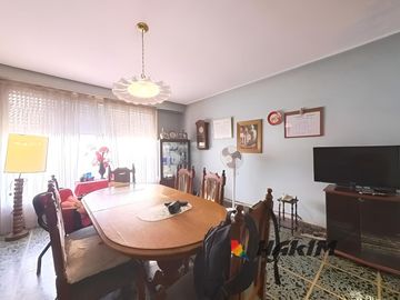 Excelente PH en Parque Chass - 4 amb con garage balcón  y terraza . Gran potencial !!