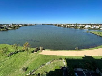 Departamento 3 ambientes en alquiler en edificio Praia, barrio Portezuelo, Nordelta