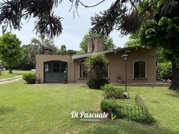 VENTA Apto Crédito Hipotecario Casa Quinta Con Dependencia, Parque, Quincho y Pileta - La Reja Sur