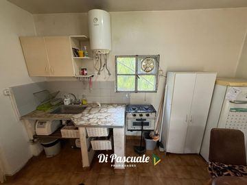 VENTA Apto Crédito Hipotecario Casa Quinta Con Dependencia, Parque, Quincho y Pileta - La Reja Sur