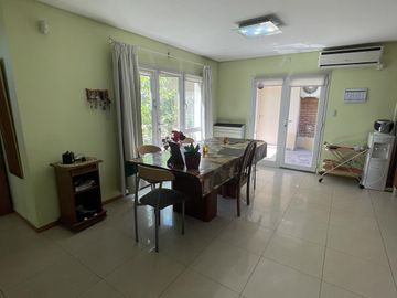 Casa Barrio Mercantiles