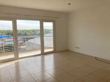 Dpto. 2 Amb. c/cochera - Muñiz