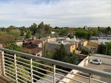 Dpto. 2 Amb. c/cochera - Muñiz