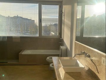 Departamento en alquiler  en Portezuelo, edificio Praia,  Nordelta.