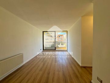 VENDO DEPARTAMENTO REMODELADO  2 DORMITORIOS 2 BAÑOS 61 M2