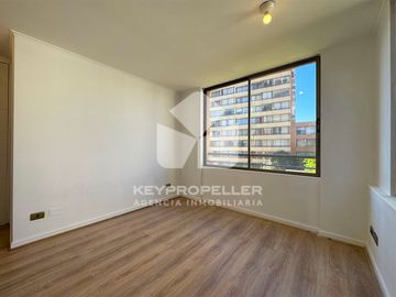 VENDO DEPARTAMENTO REMODELADO  2 DORMITORIOS 2 BAÑOS 61 M2