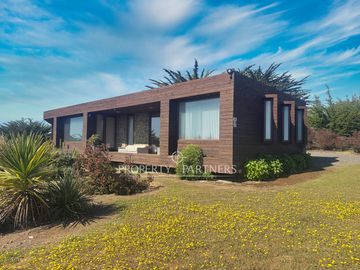Pichilemu, Maravillosa casa con vista Punta de Lobos
