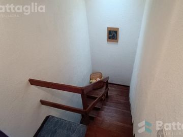 OPORTUNIDAD! triplex cerca del mar con cochera y parrilla