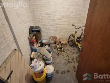 OPORTUNIDAD! triplex cerca del mar con cochera y parrilla