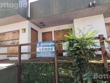 OPORTUNIDAD! triplex cerca del mar con cochera y parrilla
