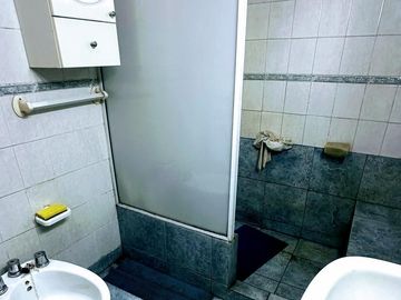 Chalet de 4 ambientes en excelente zona de Castelar Norte!