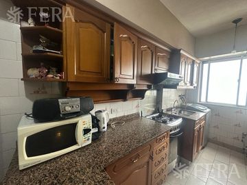 Venta departamento de 4 ambientes con balcón en Wilde