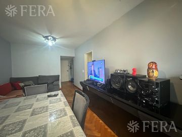 Venta departamento de 4 ambientes con balcón en Wilde