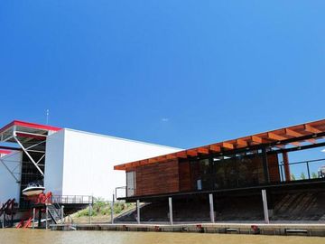 Cama náutica 18 pies en guardería náutica Delta Marina