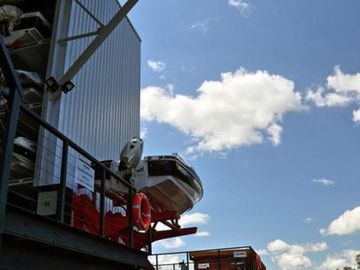 Cama náutica 18 pies en guardería náutica Delta Marina