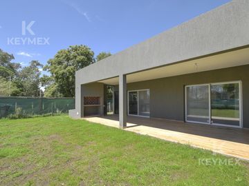 Casa de diseño racionalista en una planta a estrenar - LA MAGDALENA BARRIO CERRADO - CANNING