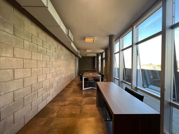 Edificio de oficinas en venta - Excelente zona - Saavedra