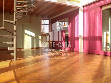 Casa en  el medio de la naturaleza