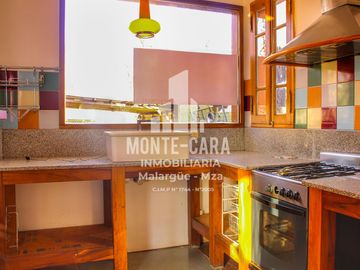 Casa en  el medio de la naturaleza