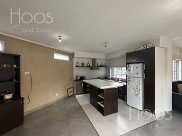 Casa en Castelar Norte con jardín y cochera