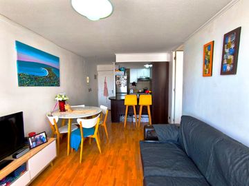 Amplio departamento de 1H1B + E + B en Venta