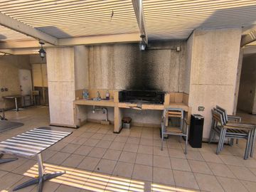 Amplio departamento de 1H1B + E + B en Venta