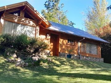 Venta casa 2 dorm c/ quincho B°Altos del Chapelco, San Martin de Los Andes