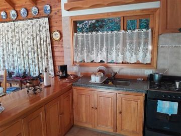 Venta casa 2 dorm c/ quincho B°Altos del Chapelco, San Martin de Los Andes