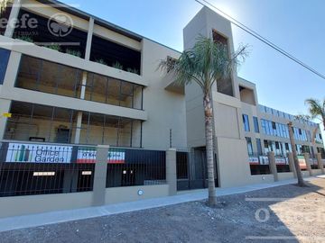 Local comercial a estrenar con cocheras cubiertas en Office Garden - Hudson