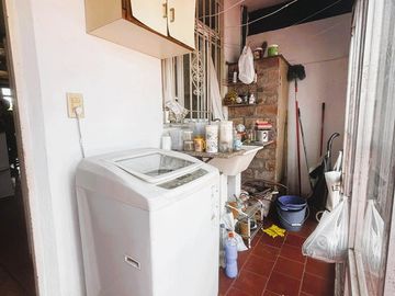 Venta - Casa en Planta Alta en Barrio Echesortu