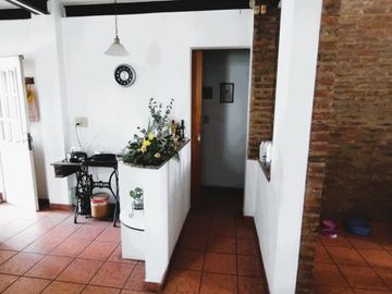 Venta - Casa en Planta Alta en Barrio Echesortu