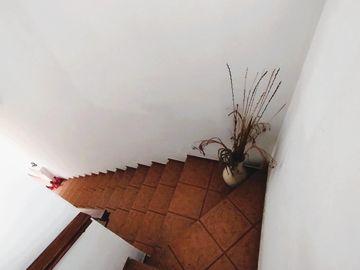 Venta - Casa en Planta Alta en Barrio Echesortu
