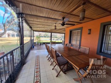 Impecable Casa en Venta a metros Av de los Lagos  Escobar