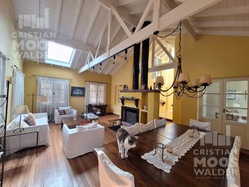 Impecable Casa en Venta a metros Av de los Lagos  Escobar