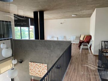 Venta - Casa 5/Cinco Ambientes al Rio Lujan, Muelle, Balcón, Jardín - San Benito, Villanueva