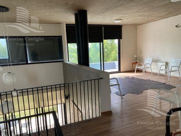 Venta - Casa 5/Cinco Ambientes al Rio Lujan, Muelle, Balcón, Jardín - San Benito, Villanueva