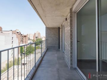 Departamento en Venta de 2 Dormitorios - General Paz - Op cochera