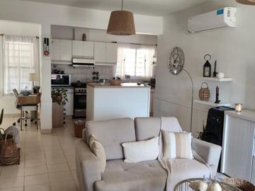 Casa en venta - 2 Dormitorios 3 Baños - La Rioja