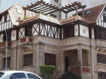 Casa - Mar Del Plata centro 9 ambientes cochera