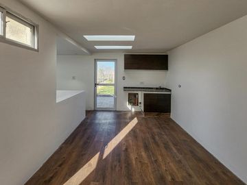 Casa de 4 dormitorios con jardín y pileta, Los Pasos 1, Barrios Del Jockey