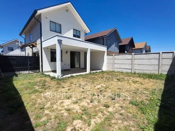 Linda casa en Parque San Valentín