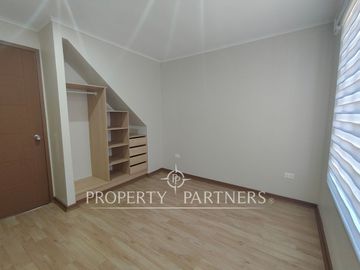 Linda casa en Parque San Valentín