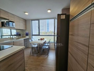 Excelente departamento con linda vista al mar