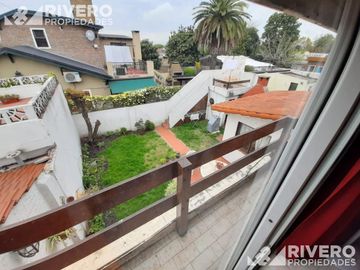 CASA EN VENTA EN CASTELAR NORTE - EXCELENTE UBICACIÓN