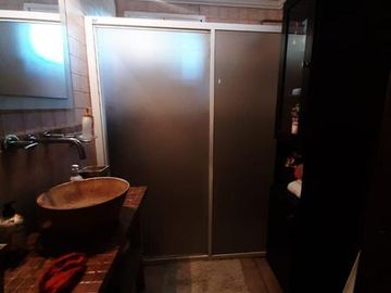 Excelente casa quinta sobre lote de 6615 mts2