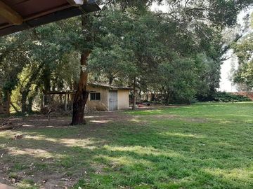 Excelente casa quinta sobre lote de 6615 mts2